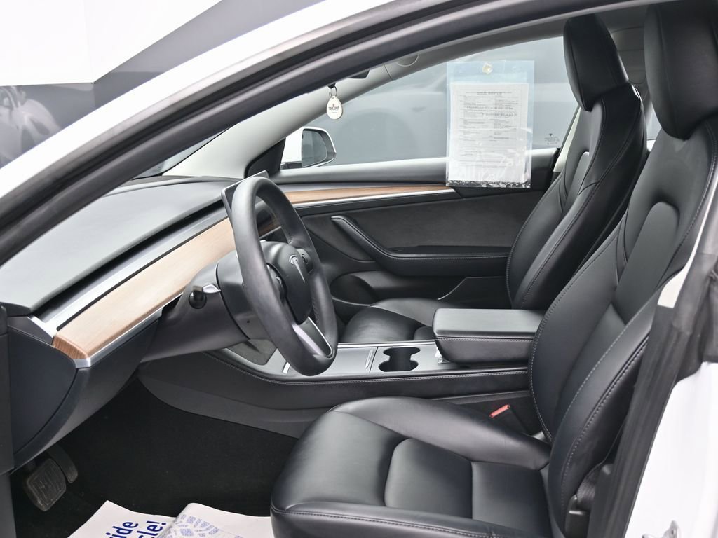 Used 2023 Tesla Model 3 Standard Range image 16