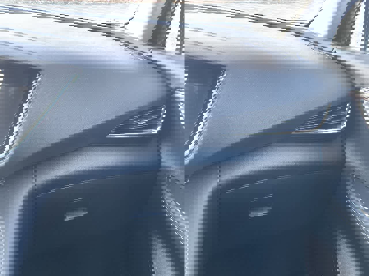 Used 2023 Buick Envision Avenir image 16