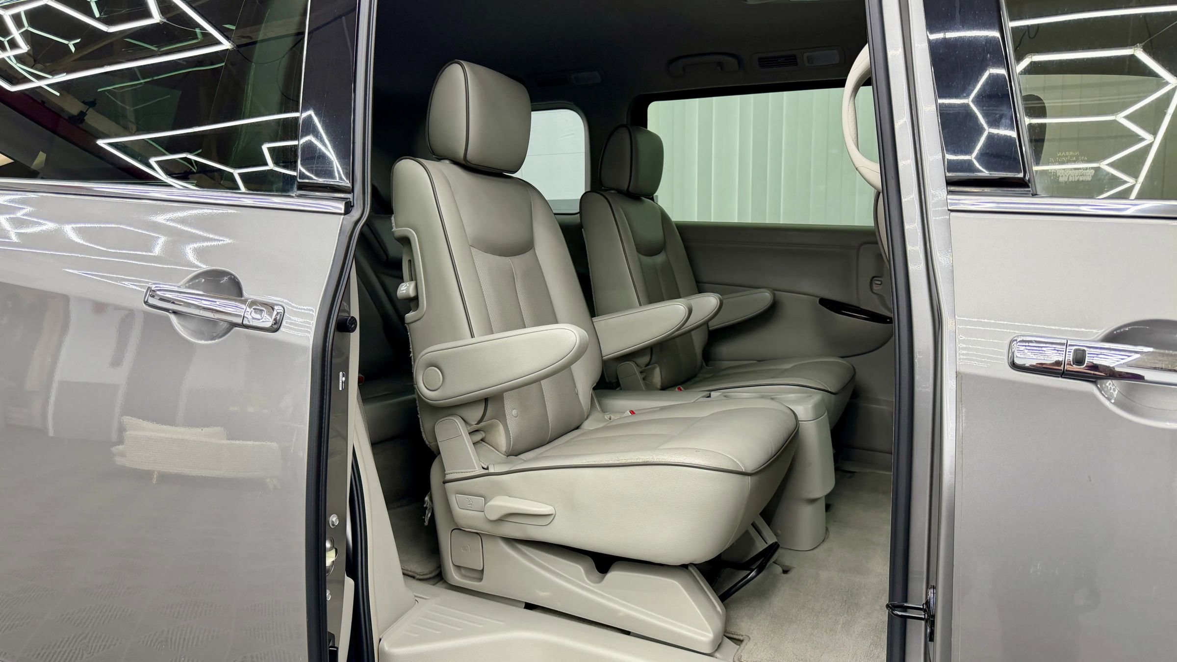 Used 2013 Nissan Quest SL w/ Value Cargo Pkg image 10