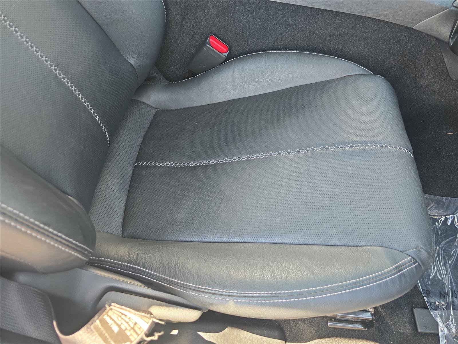 Used 2021 MAZDA MX-5 Miata RF Grand Touring RWD image 13