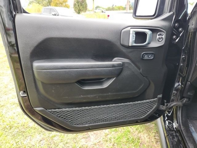 Used 2024 Jeep Wrangler Unlimited Rubicon image 26