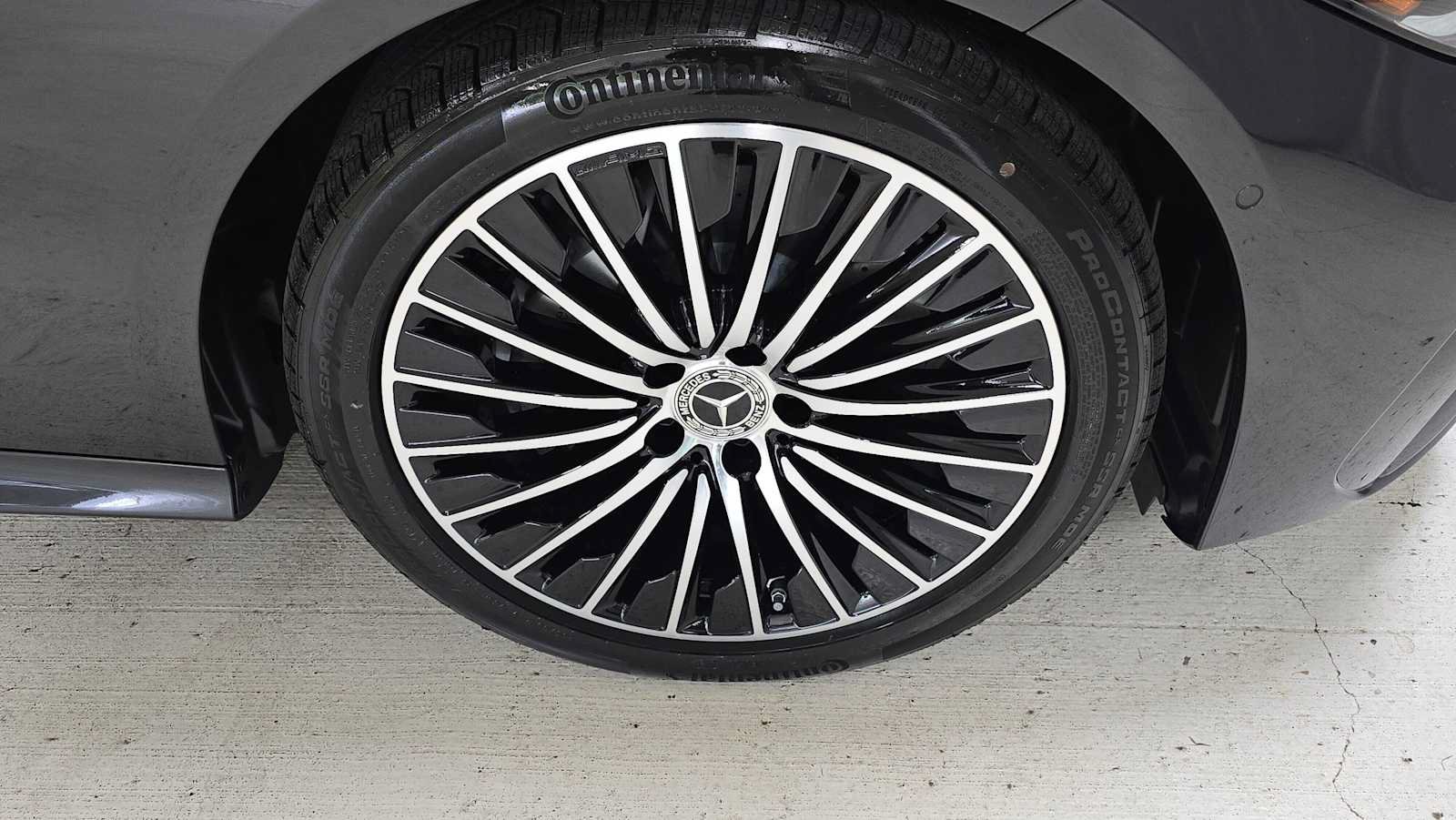 New 2026 Mercedes-Benz CLE 300 4MATIC Coupe image 9