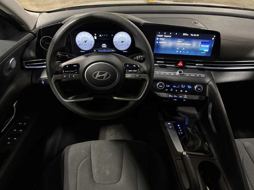 Used 2024 Hyundai Elantra SEL FWD image 11