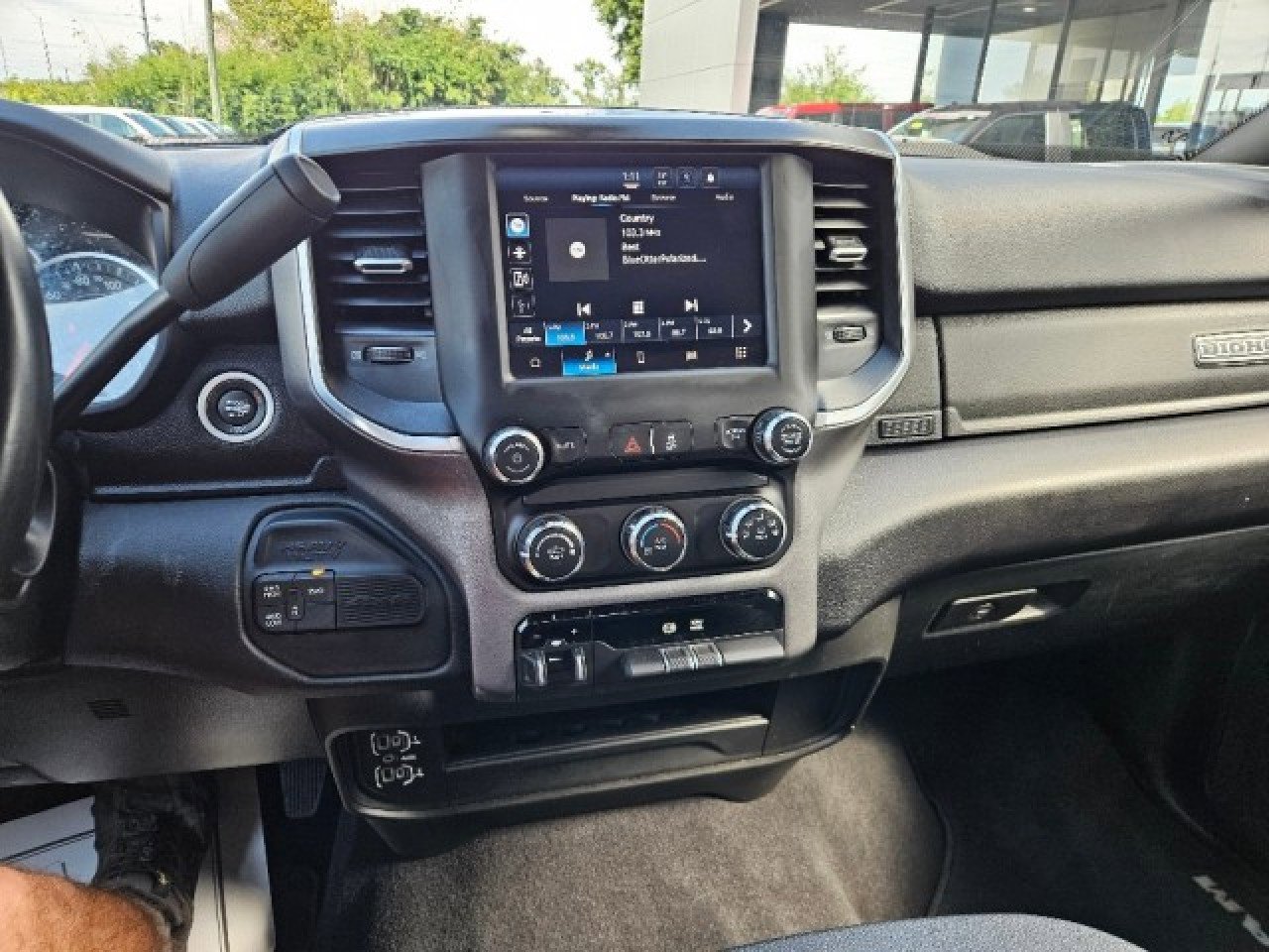 Used 2024 RAM 2500 Big Horn image 27