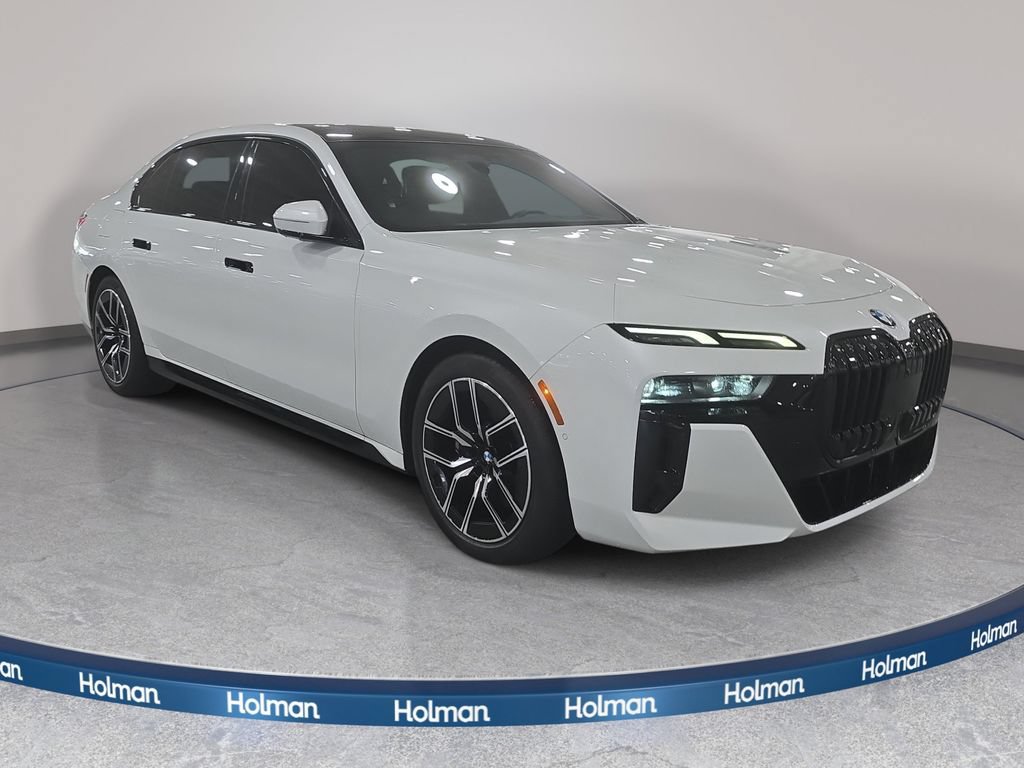 Certified 2023 BMW 740i RWD image 3