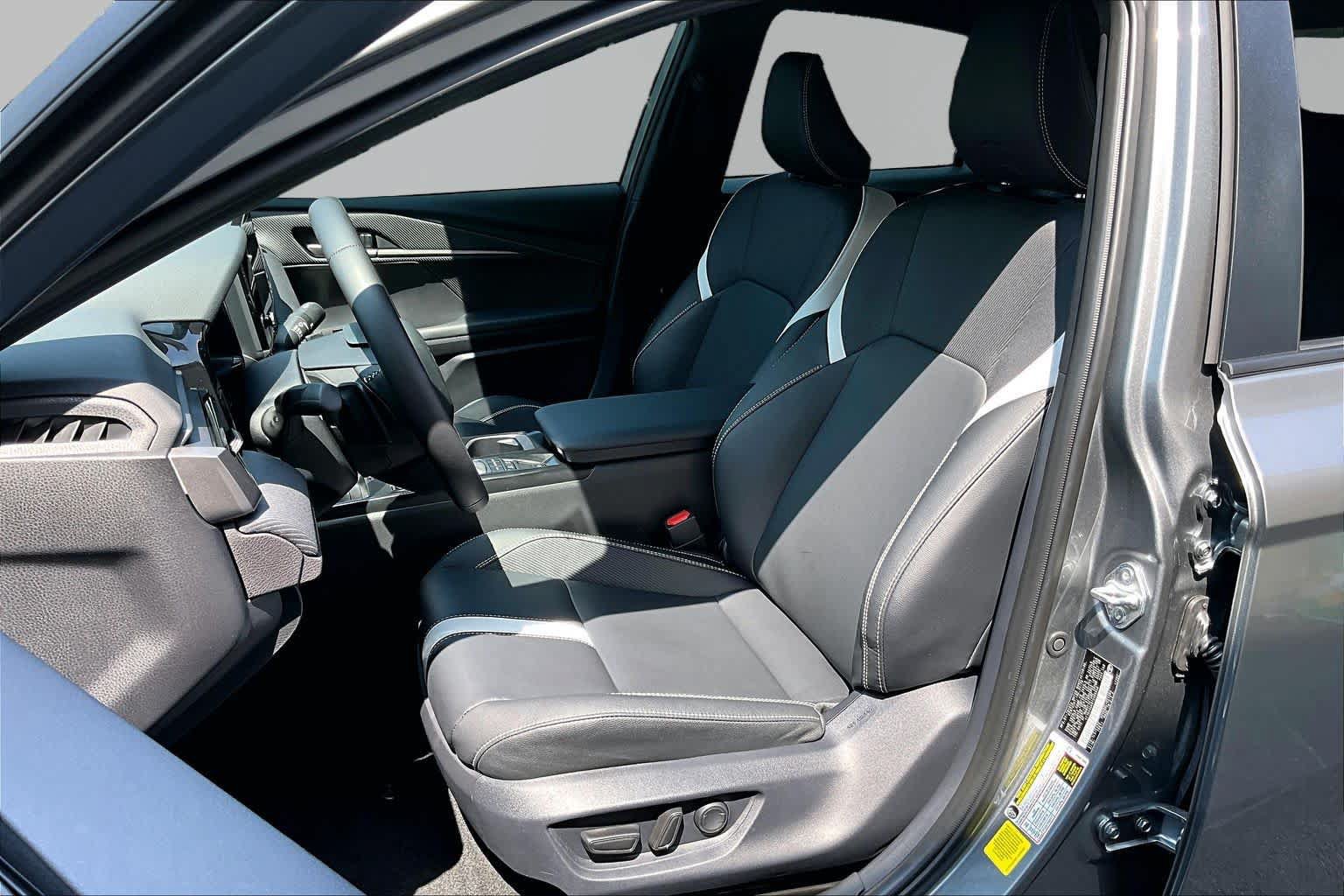 Certified 2026 Toyota Camry SE w/ Convenience Package FWD image 8