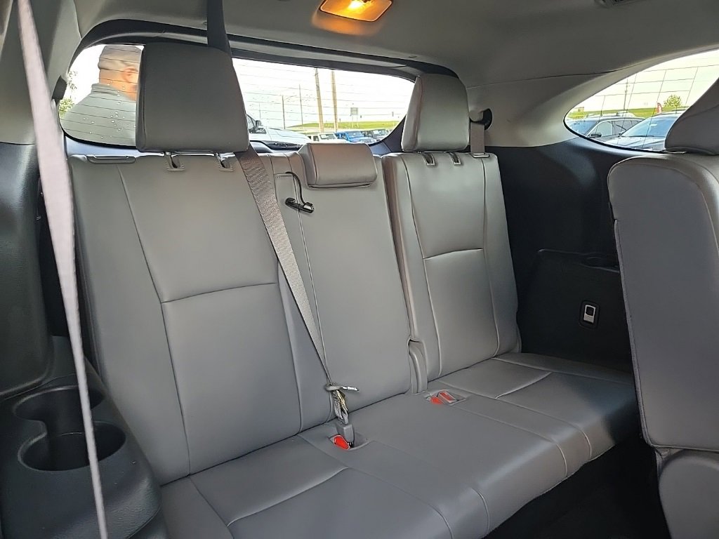 Used 2021 Toyota Highlander XLE image 98