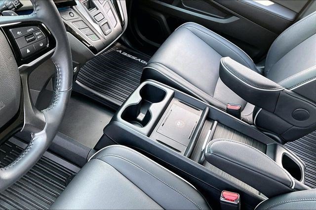 Certified 2025 Honda Odyssey Touring image 17