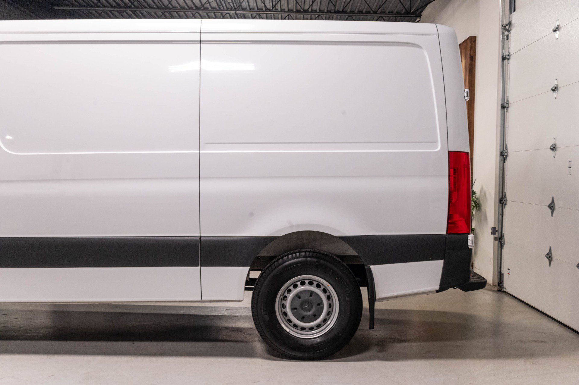 Used 2021 Mercedes-Benz Sprinter 2500 w/ Driver Convenience Package image 47
