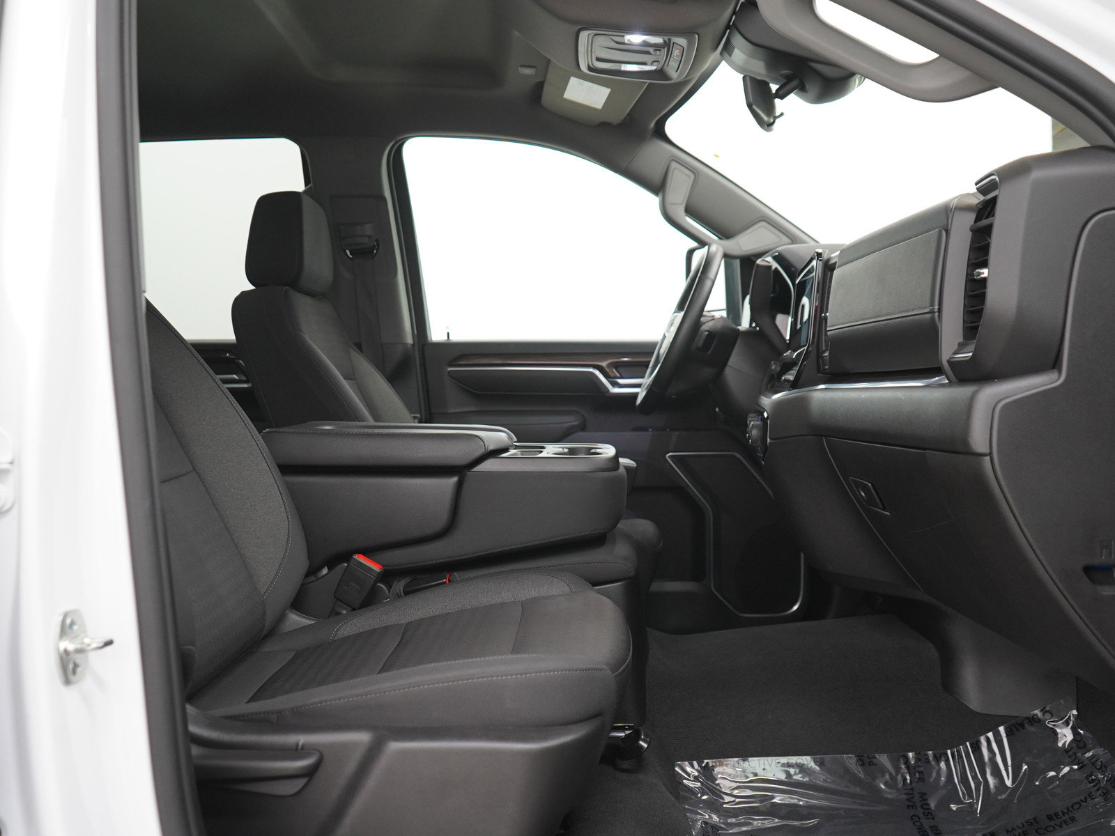 Used 2025 Chevrolet Silverado 2500 LT w/ Convenience Package AWD/4WD image 9