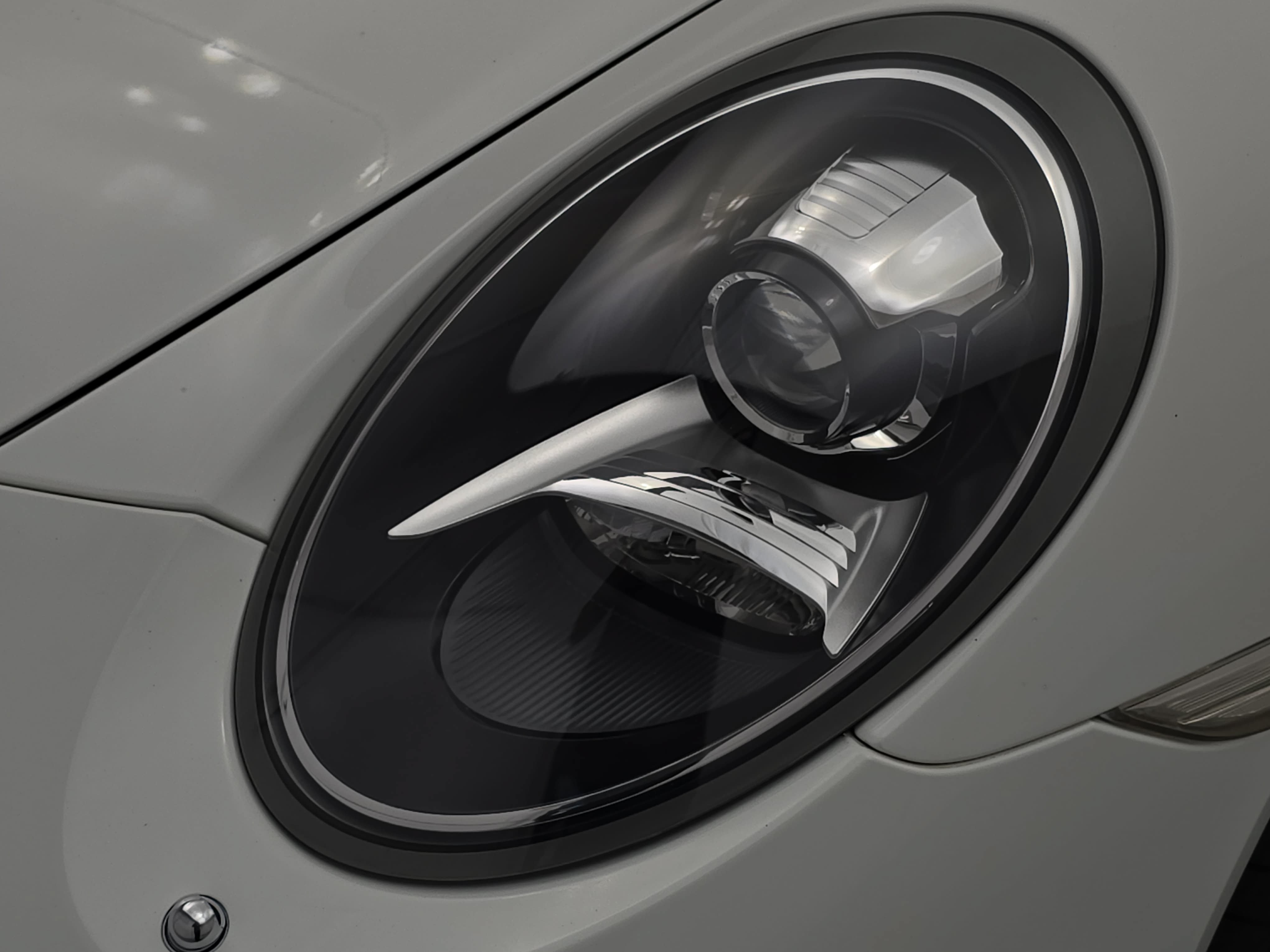 Certified 2014 Porsche 911 Carrera RWD image 25