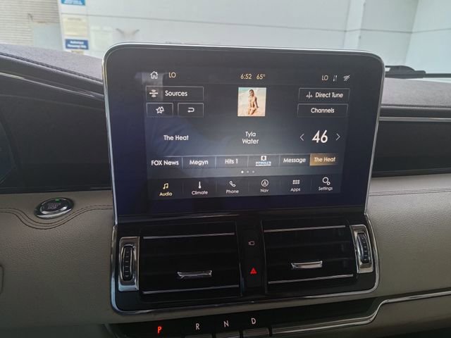 Used 2020 Lincoln Navigator Reserve image 37