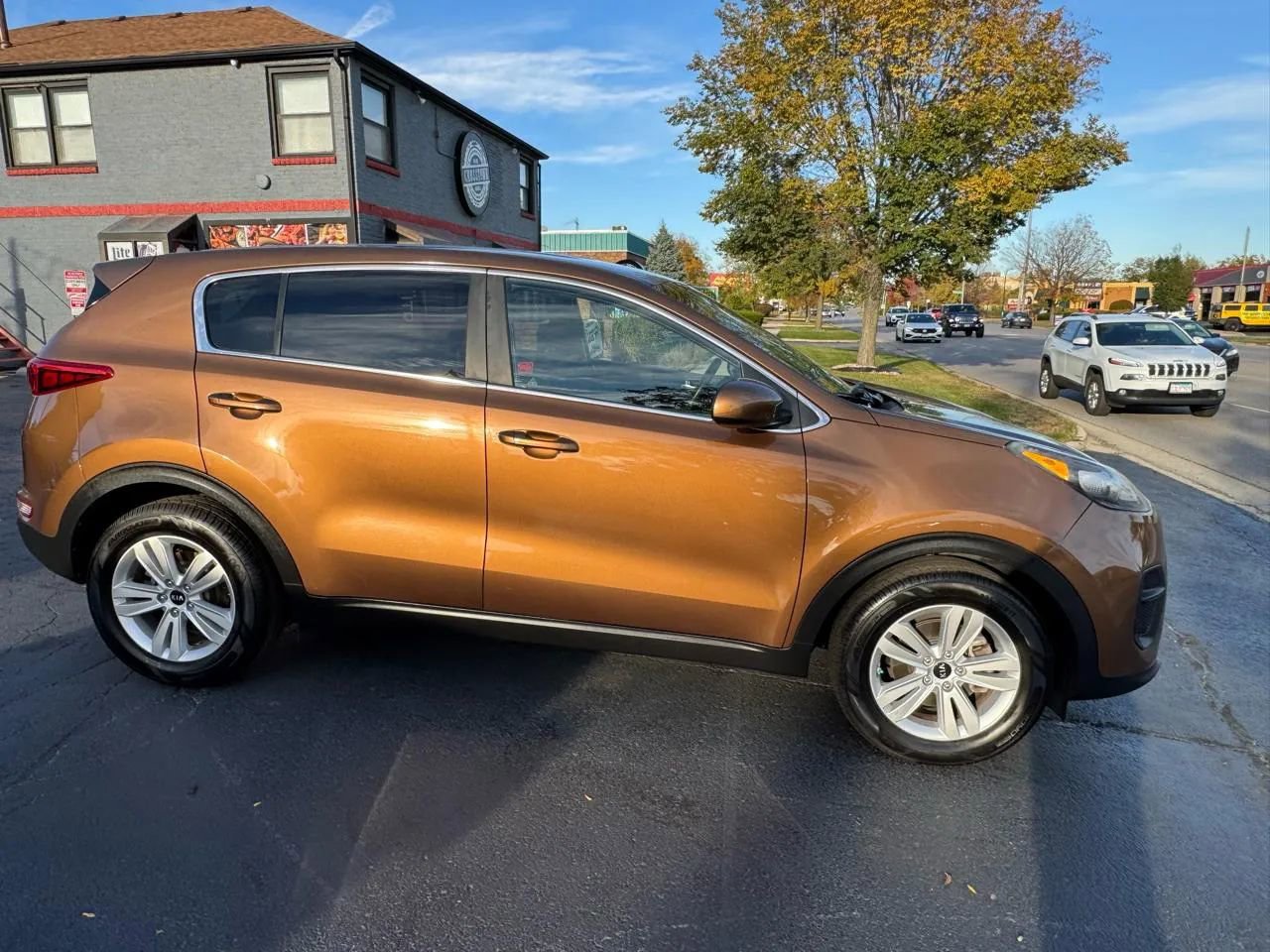 Used 2018 Kia Sportage LX image 5