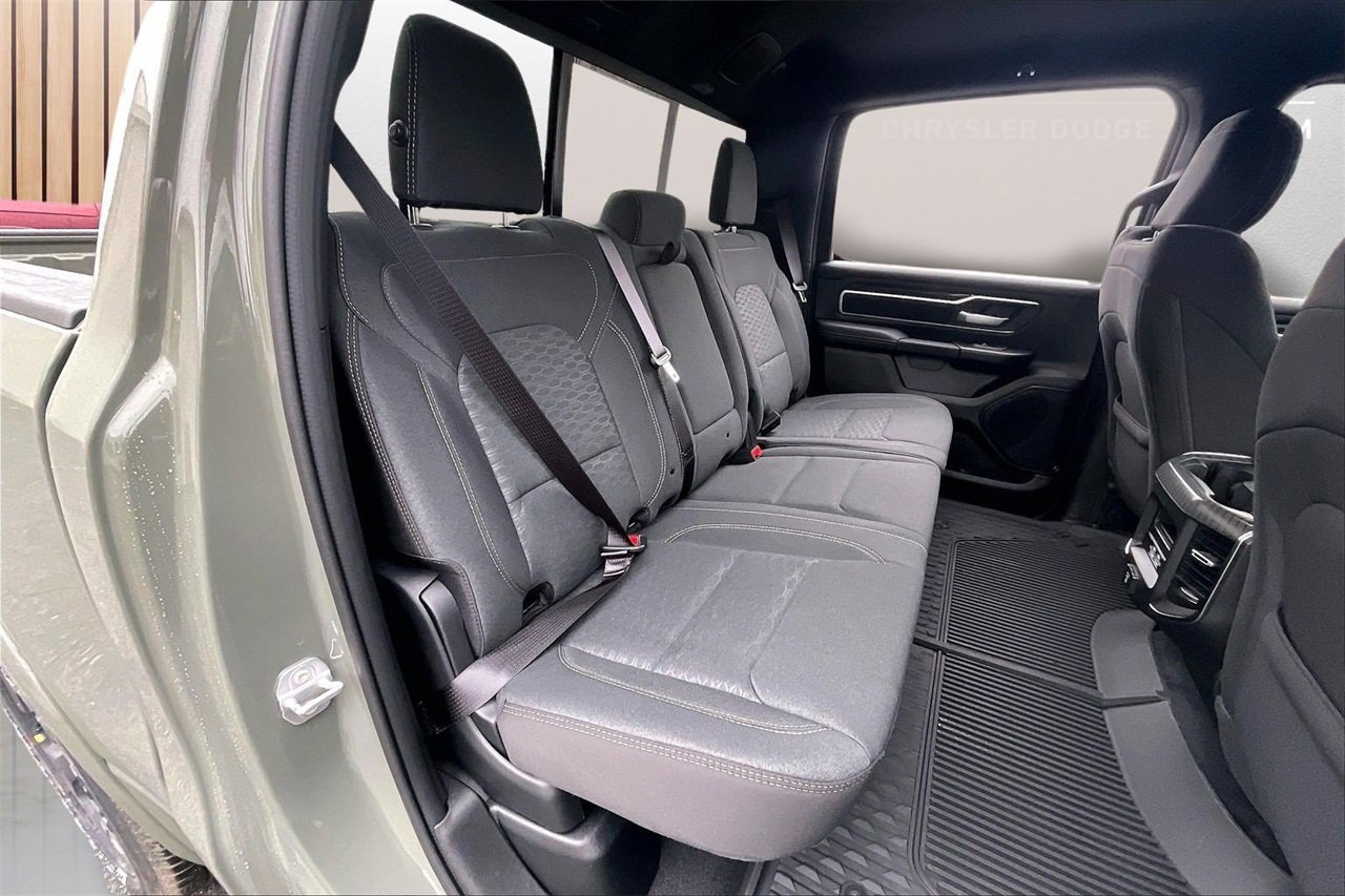 New 2026 RAM 1500 4x4 Crew Cab image 21