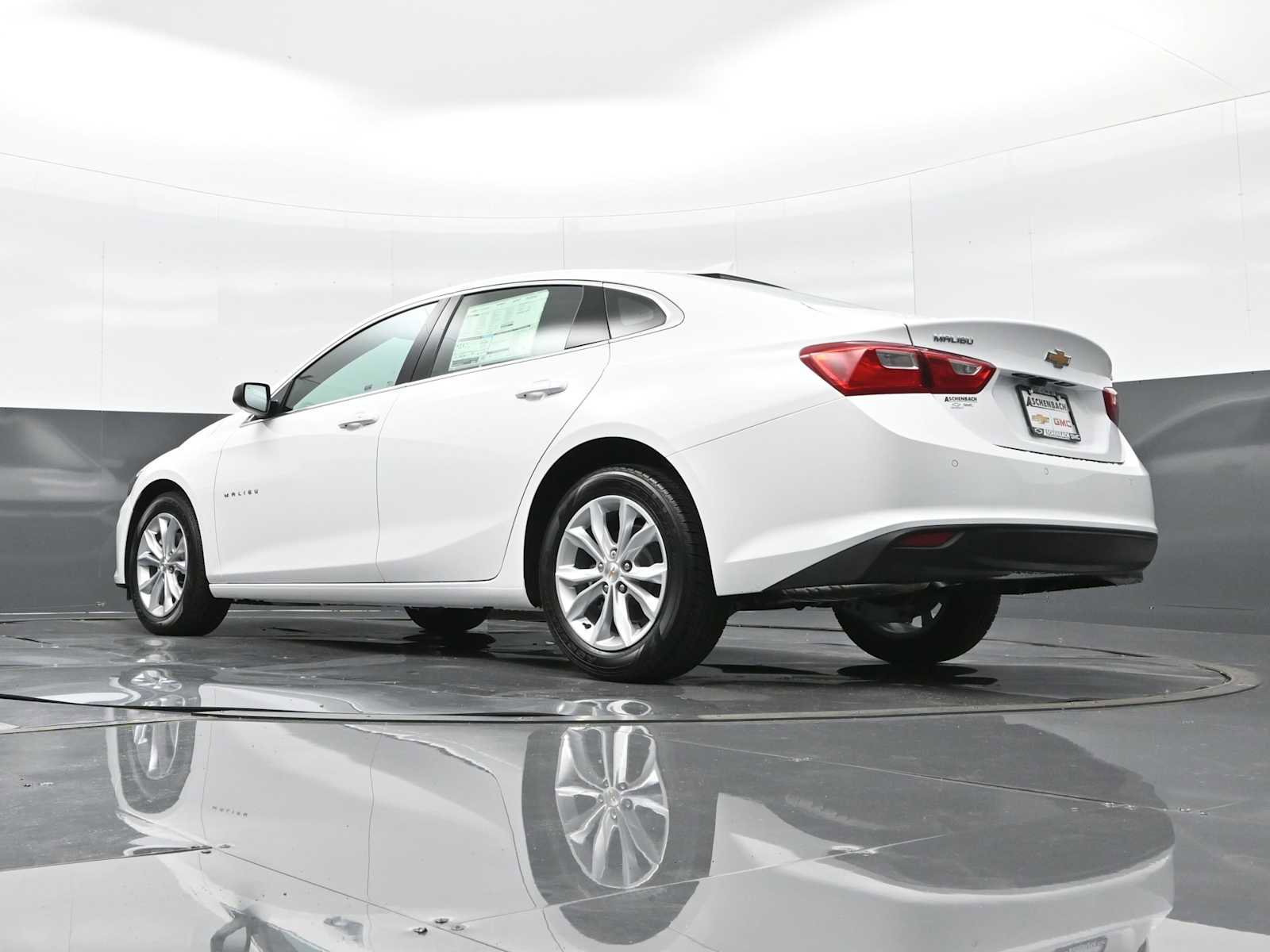 New 2025 Chevrolet Malibu LT FWD image 29