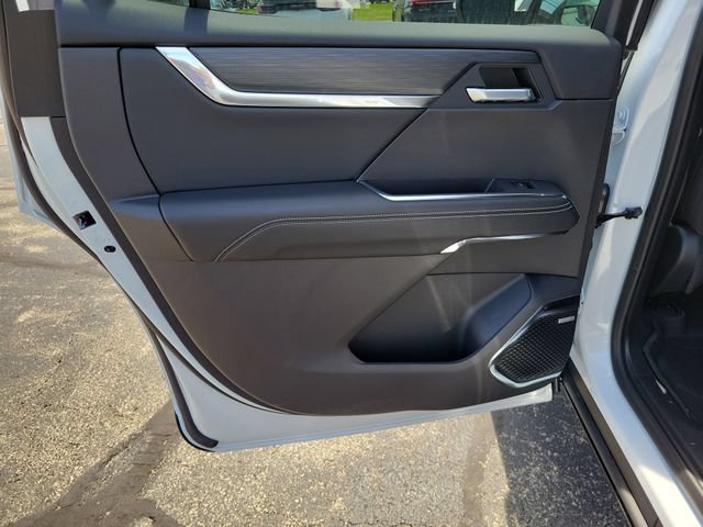 New 2026 GMC Acadia Elevation w/ Black Edition FWD image 15
