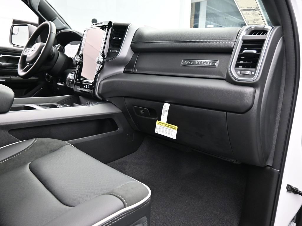 Used 2025 RAM 1500 Laramie image 28