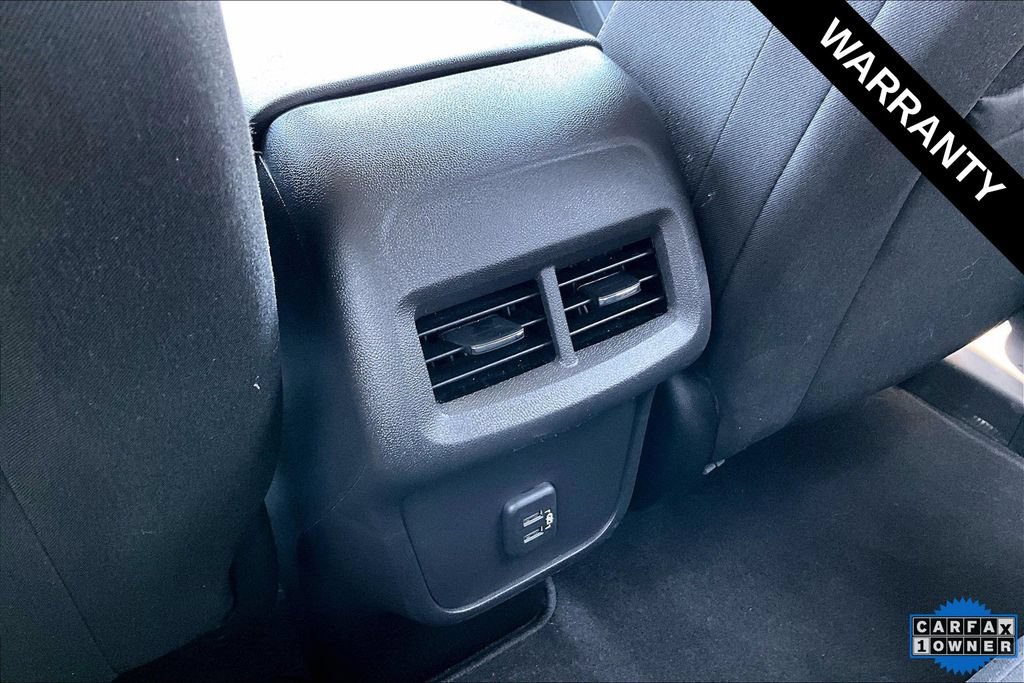 Used 2024 Chevrolet Equinox LT FWD image 12