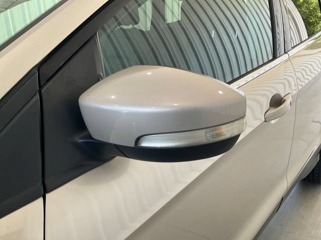 Used 2017 Ford Escape Titanium FWD image 2