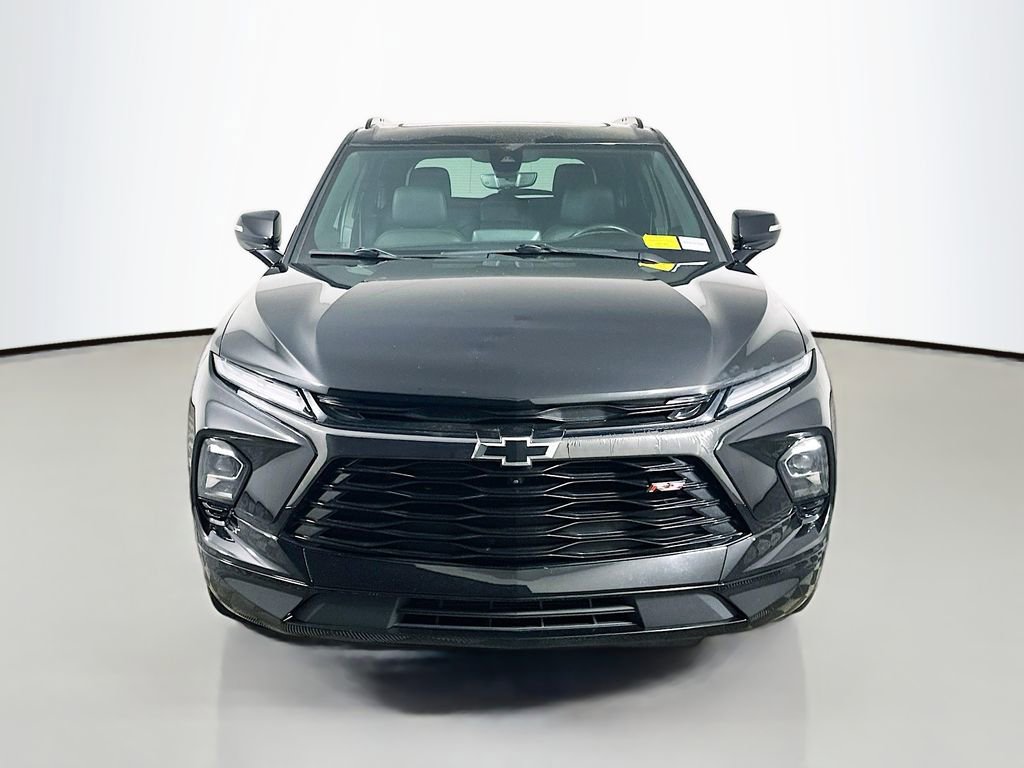 Used 2023 Chevrolet Blazer RS w/ Driver Confidence II Package image 2