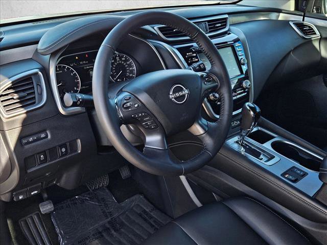 Used 2024 Nissan Murano SV w/ SV Midnight Edition Package image 12