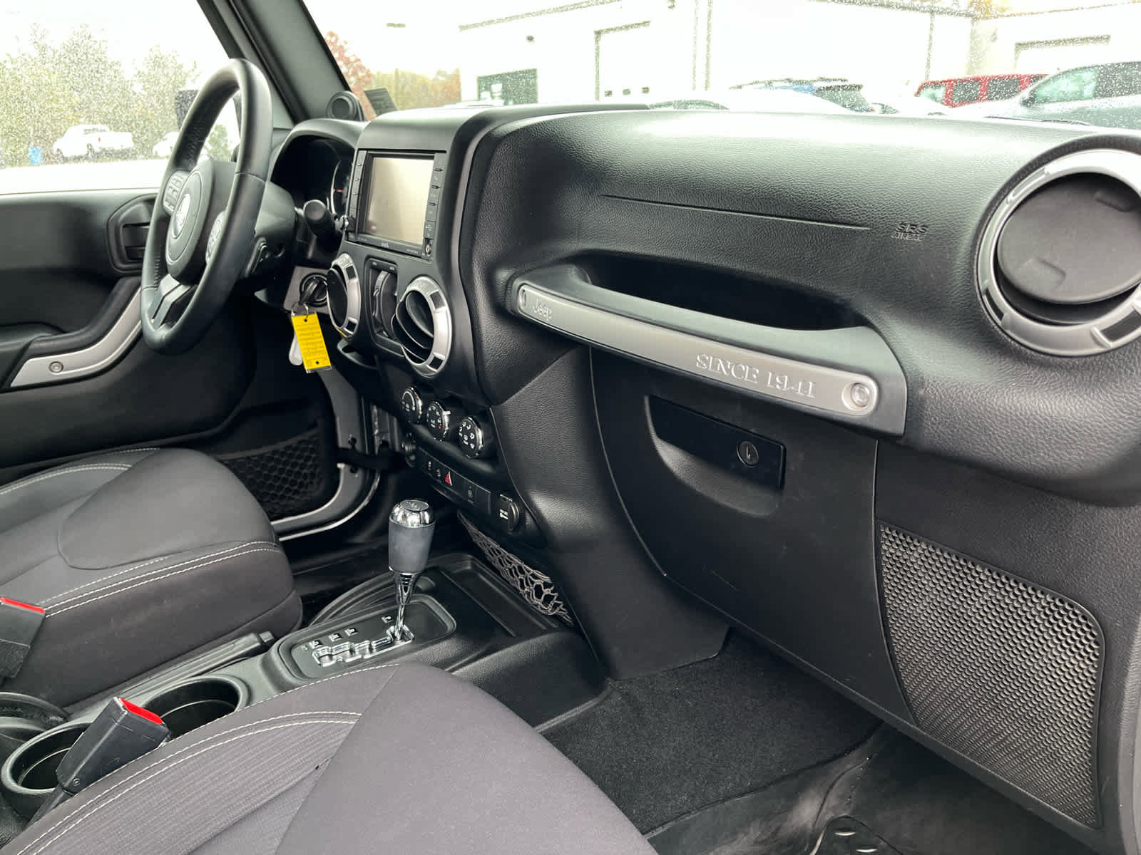 Used 2013 Jeep Wrangler Unlimited Rubicon w/ Connectivity Group image 29