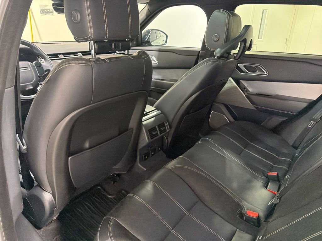 Used 2018 Land Rover Range Rover Velar R-Dynamic SE AWD/4WD image 21