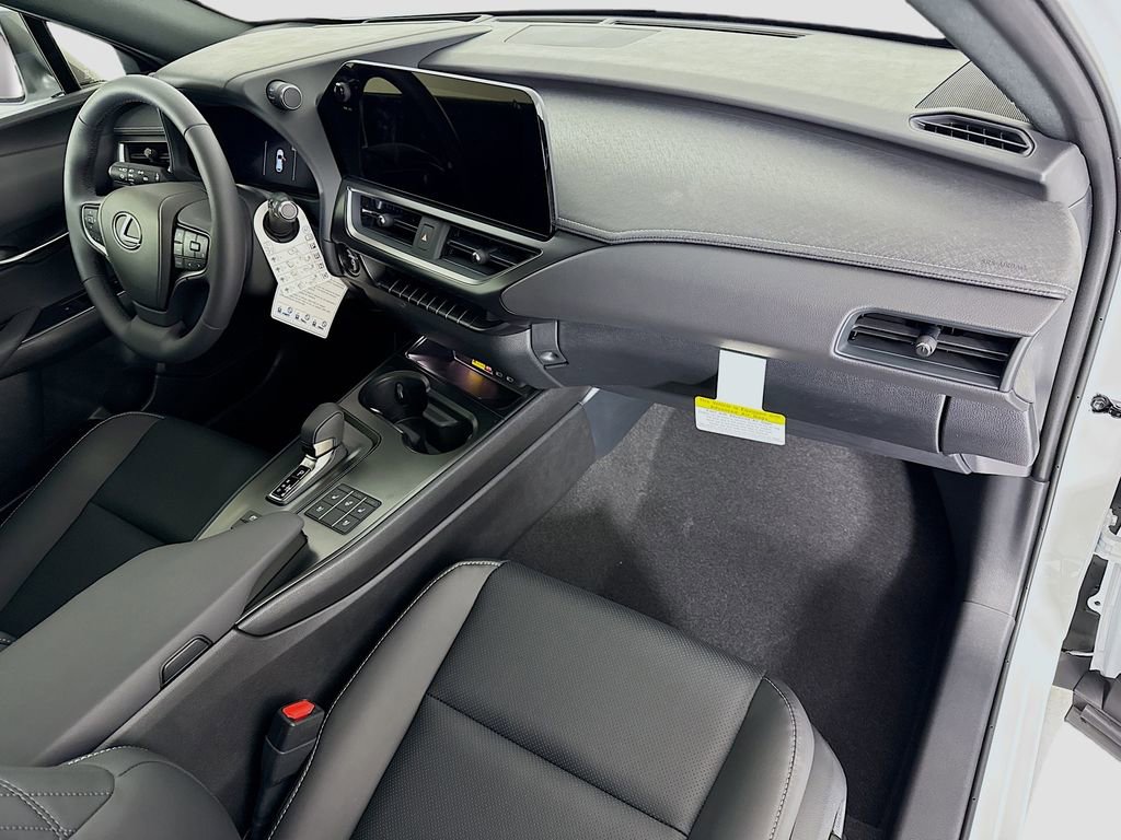 New 2026 Lexus UX 300h AWD image 18