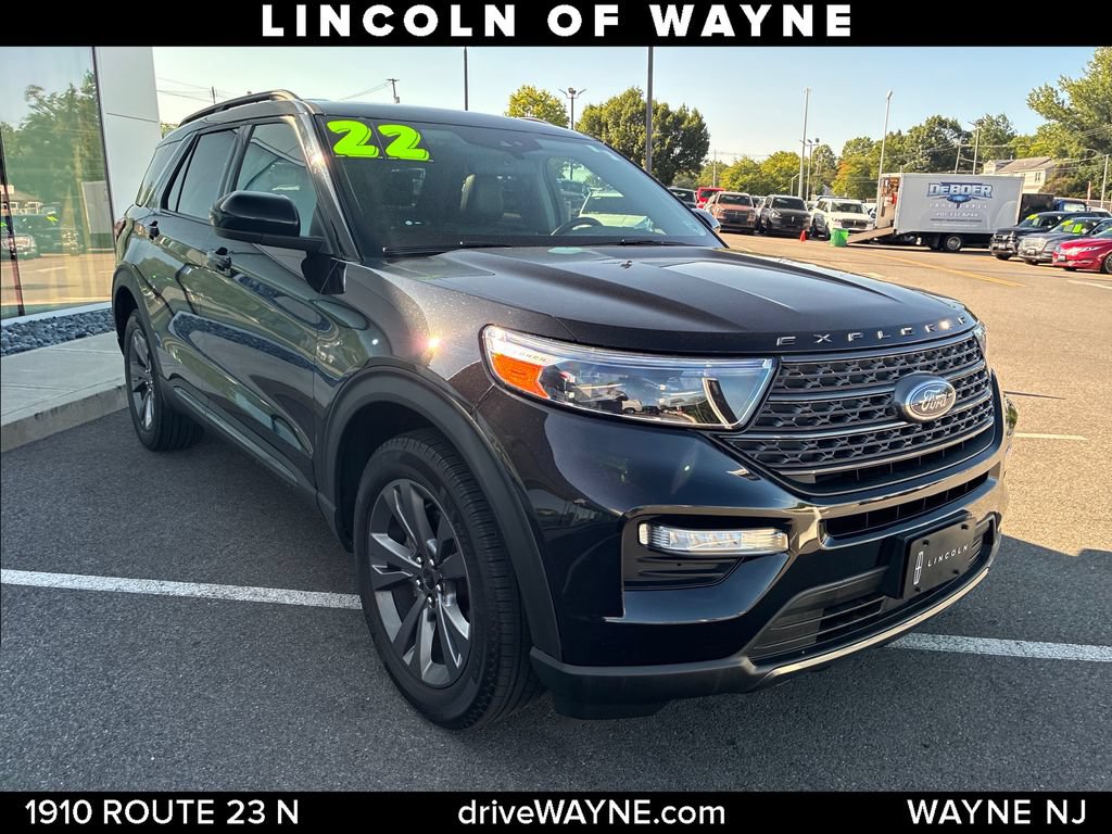 Used 2022 Ford Explorer XLT w/ Equipment Group 202A AWD/4WD image 9