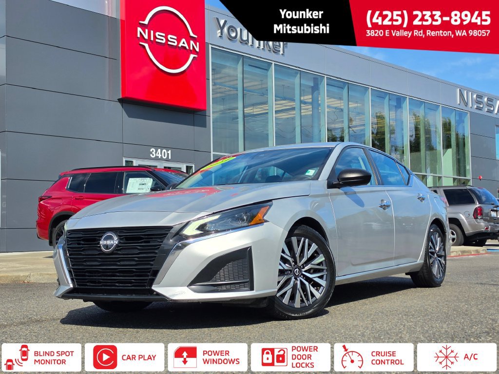 Used 2024 Nissan Altima 2.5 SV FWD image 1
