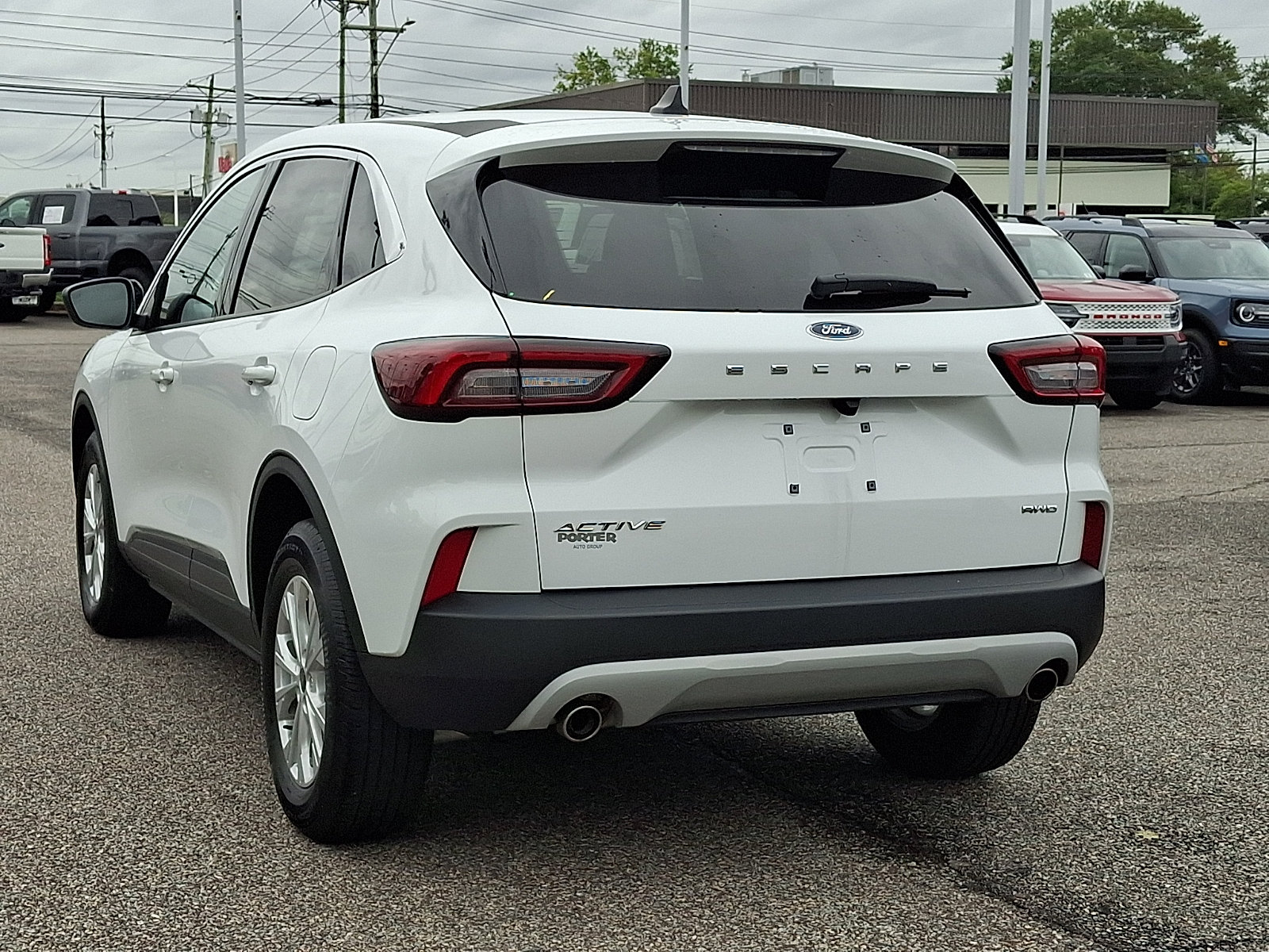Certified 2023 Ford Escape Active AWD/4WD image 8