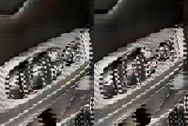 Used 2025 Nissan Sentra S image 39