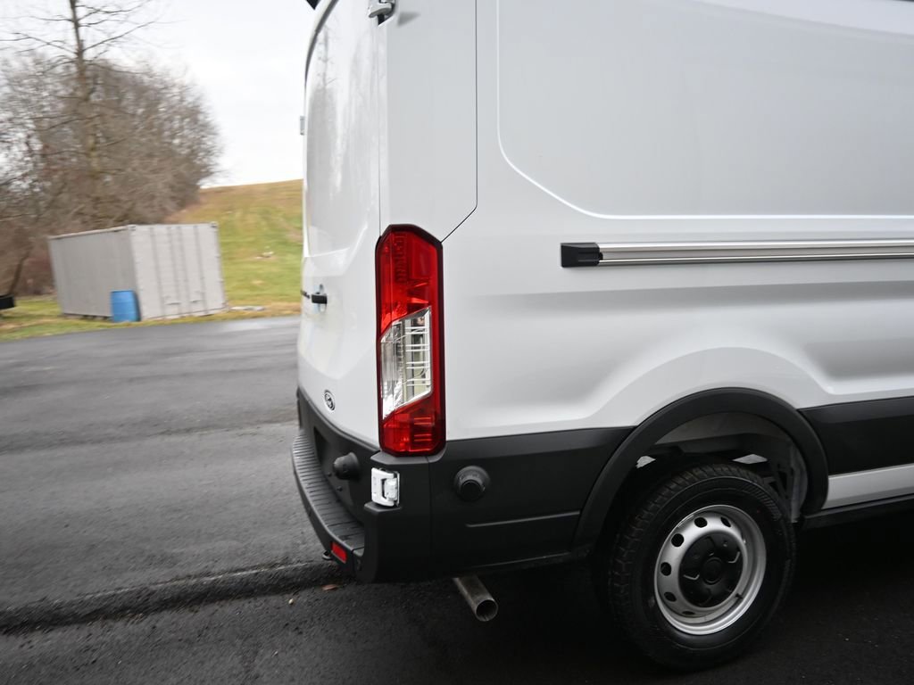 New 2026 Ford Transit 250 148 Medium Roof w/ Load Area Protection Package image 14