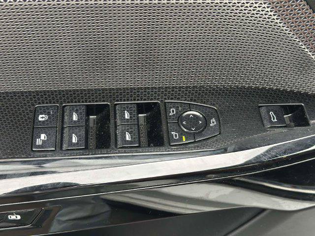 Used 2023 BMW 760i xDrive AWD/4WD image 20