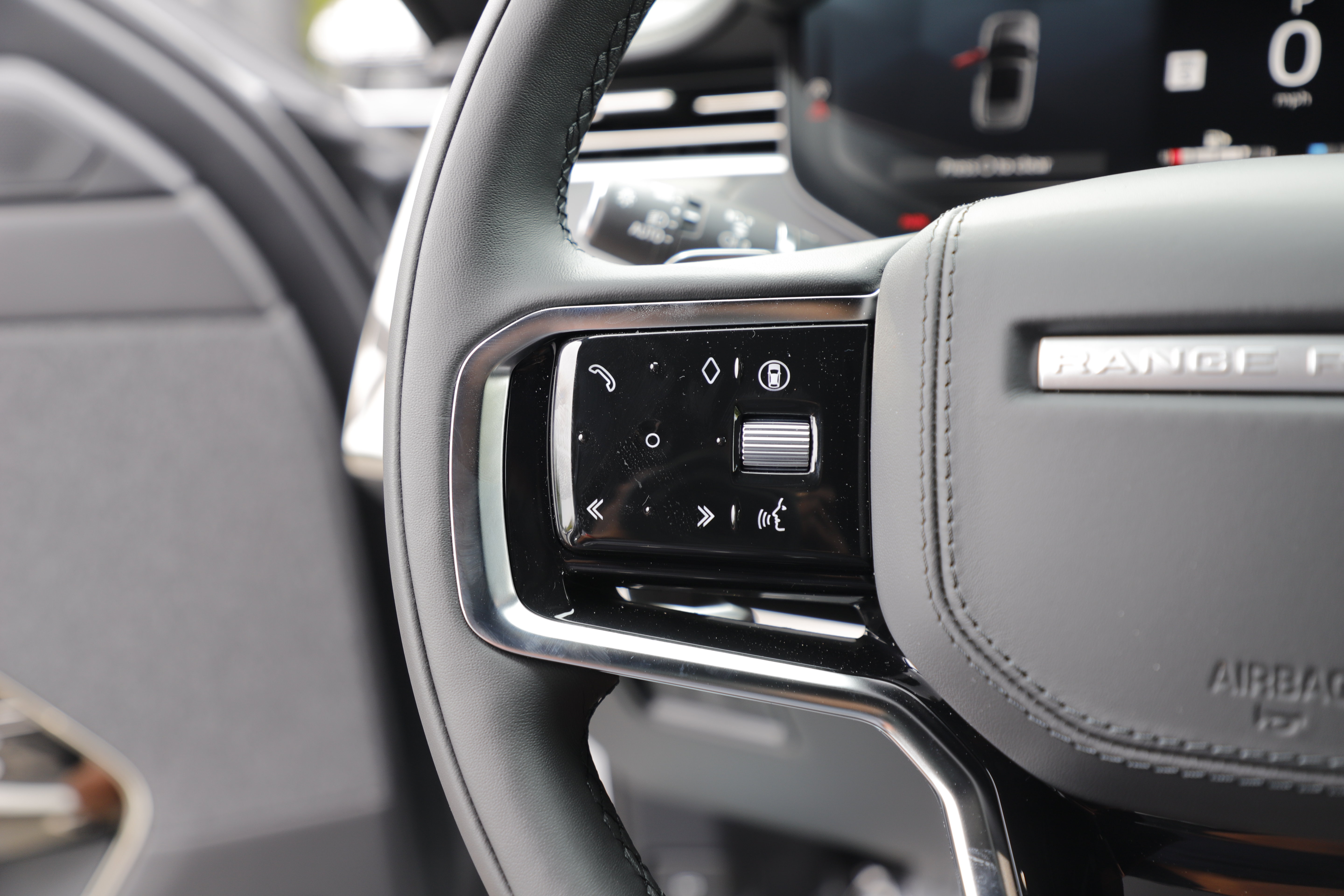 New 2026 Land Rover Range Rover Sport SE AWD/4WD image 23