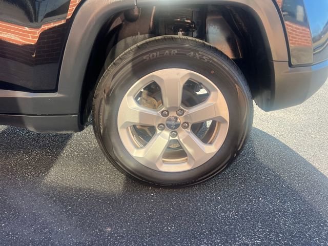 Used 2018 Jeep Compass Latitude w/ Cold Weather Group image 8