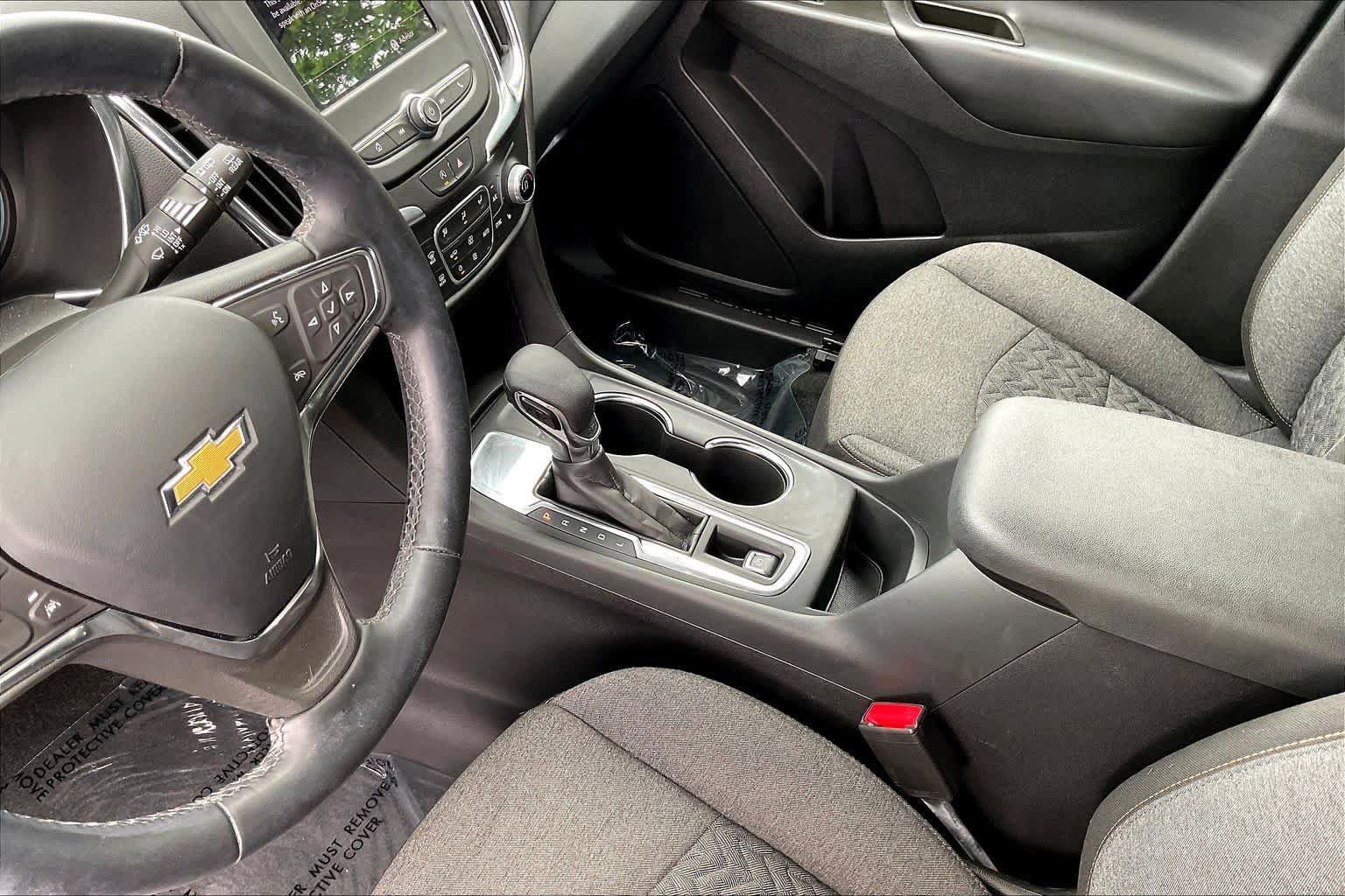 Used 2024 Chevrolet Equinox LT FWD image 17