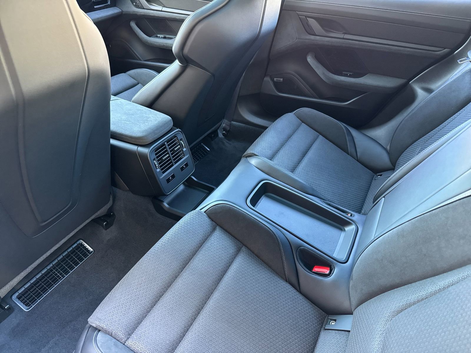 New 2026 Porsche Taycan GTS image 14