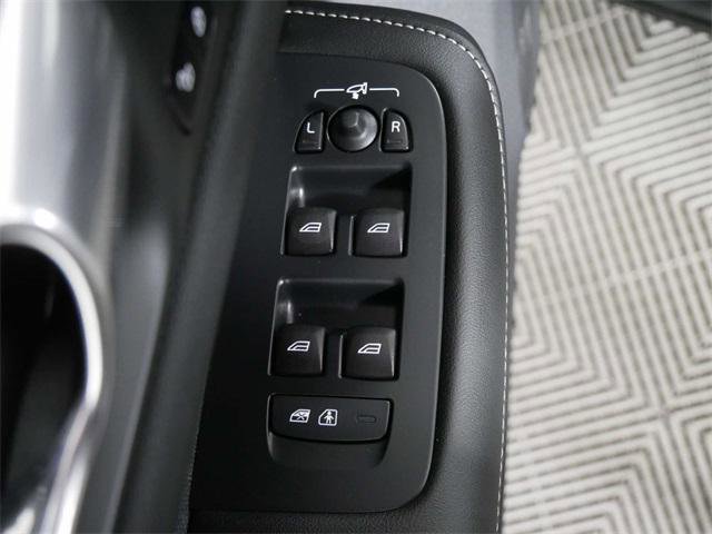 Used 2024 Volvo S60 B5 Plus image 19