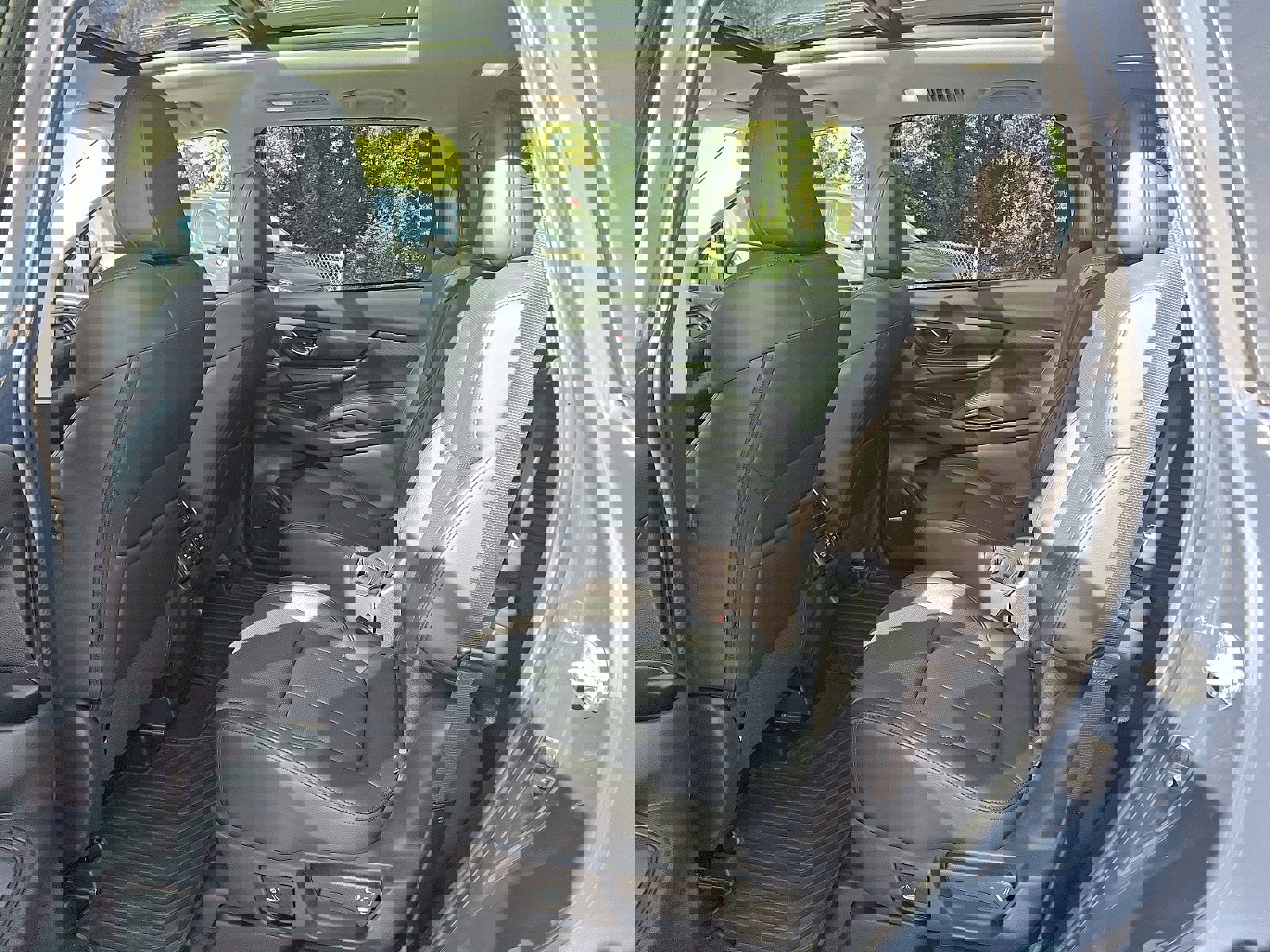 Used 2025 Subaru Ascent Bronze Edition image 10