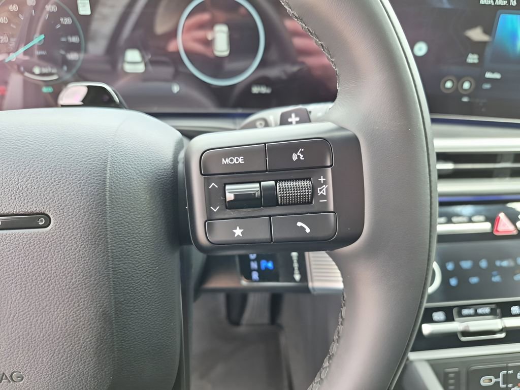 Used 2025 Hyundai Santa Fe Calligraphy image 35