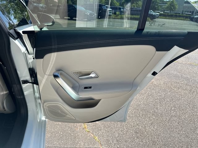 Used 2022 Mercedes-Benz CLA 250 image 18
