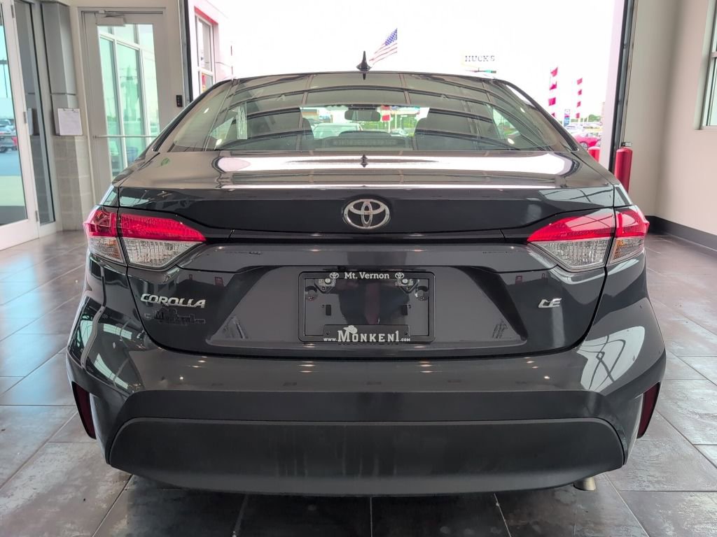 Used 2024 Toyota Corolla LE FWD image 6