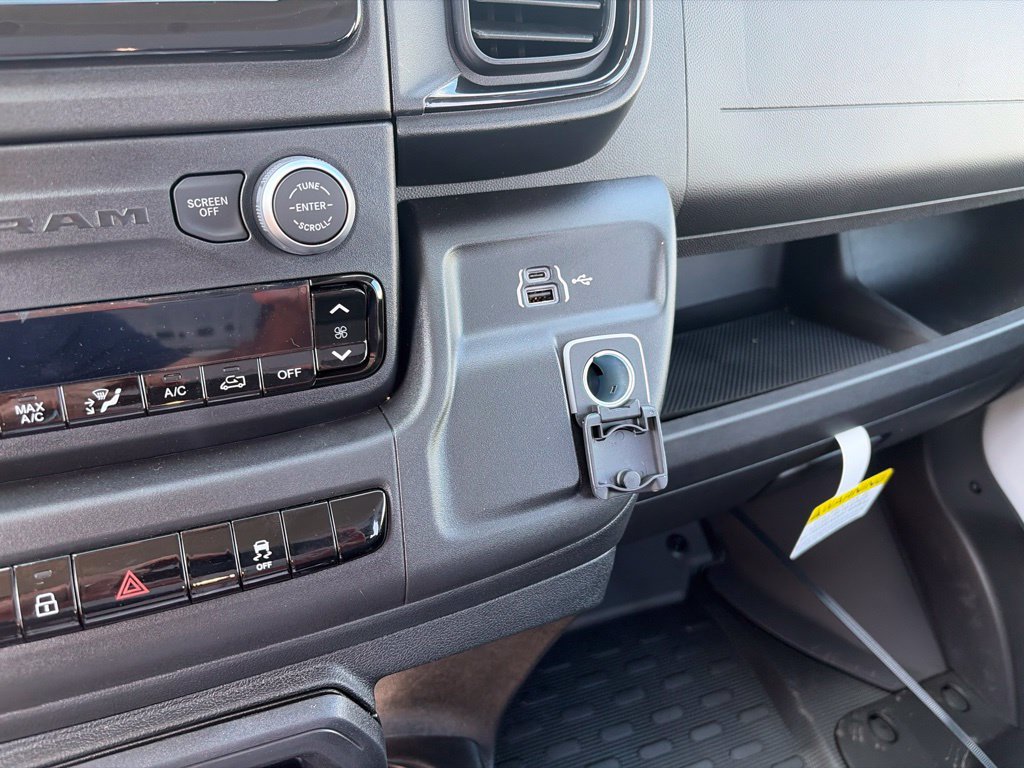 New 2026 RAM ProMaster 2500 w/ Convenience Group FWD image 27