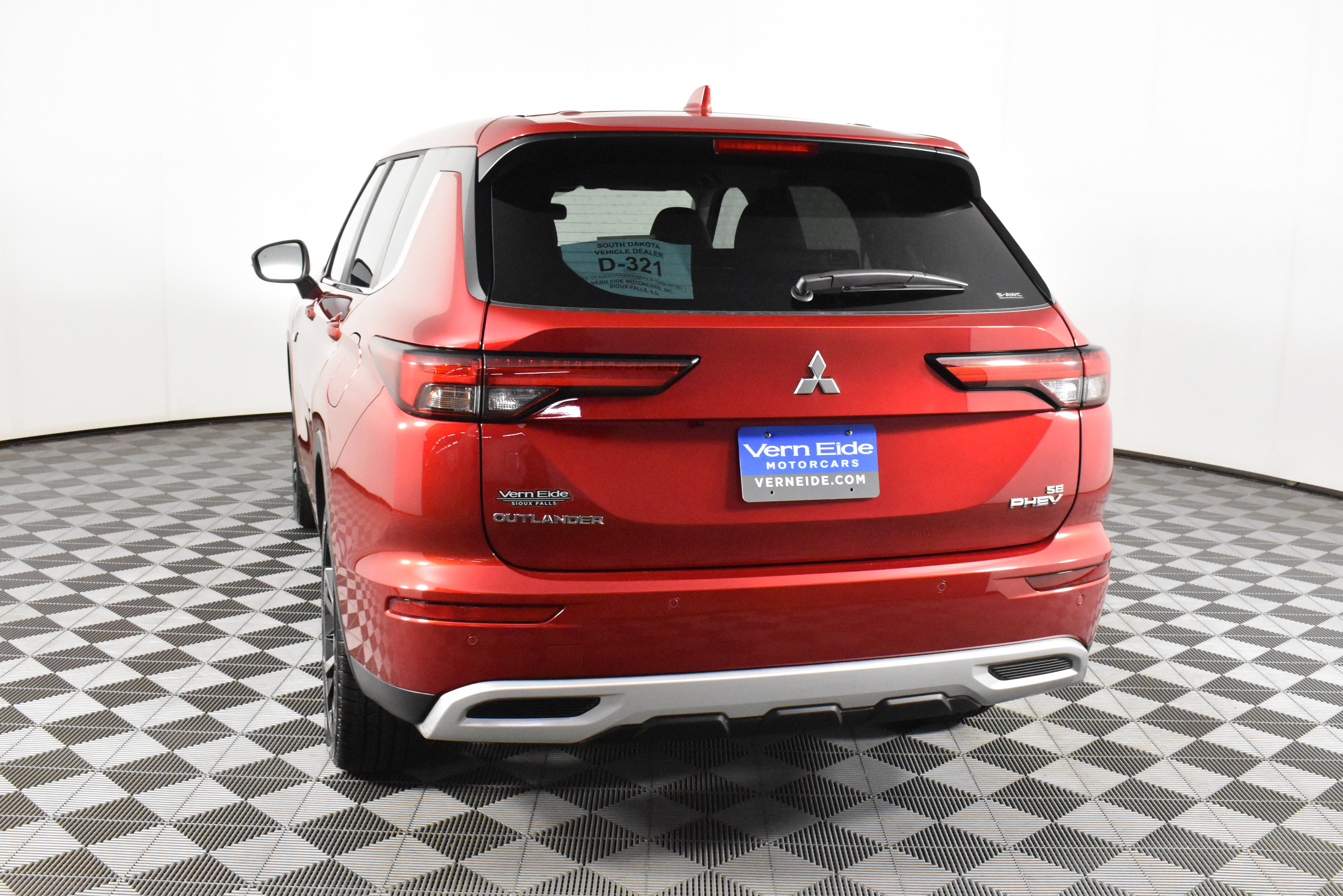 Used 2025 Mitsubishi Outlander SE image 7