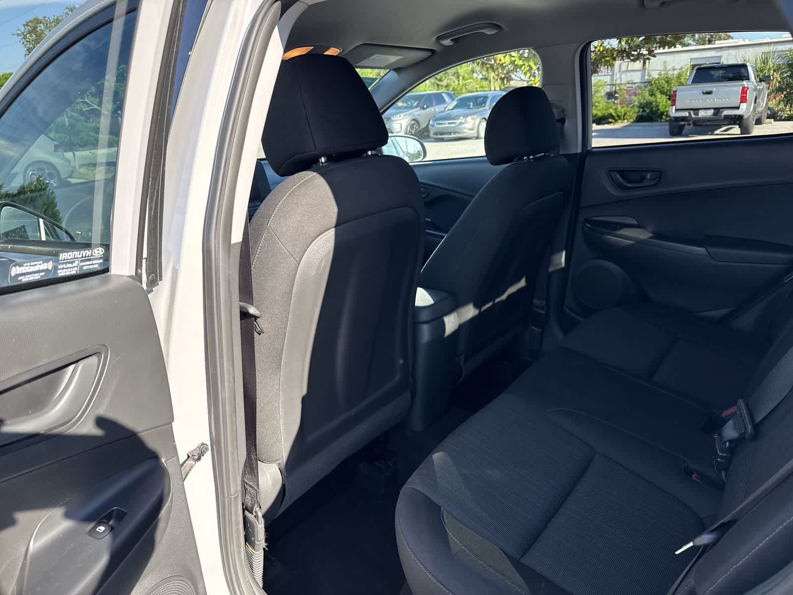 Used 2022 Hyundai Kona SEL FWD image 25