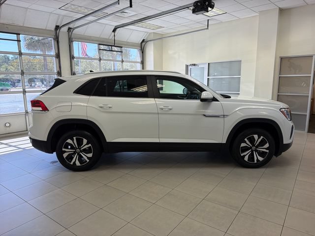 Used 2024 Volkswagen Atlas Cross Sport SE AWD/4WD image 8