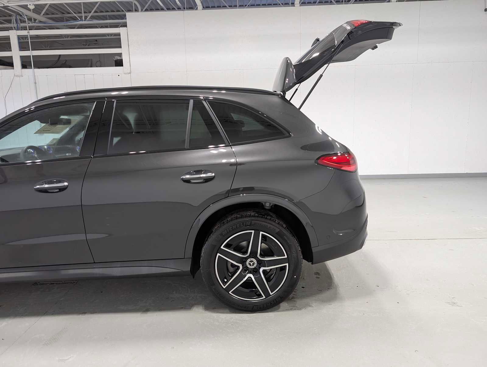 New 2026 Mercedes-Benz GLC 300 GLC 300 image 9