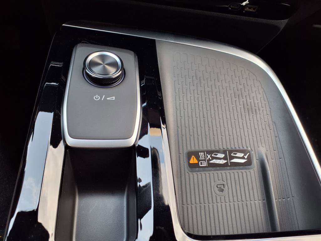 New 2026 Buick Enclave Sport Touring w/ Power Package image 6