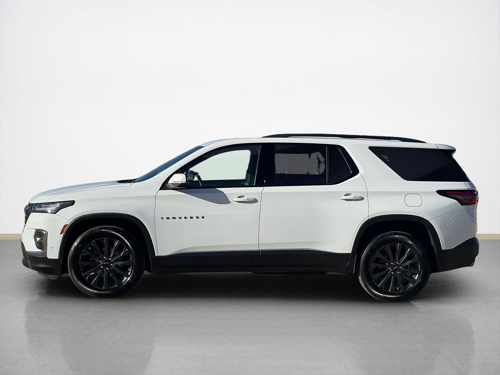Used 2023 Chevrolet Traverse RS image 4